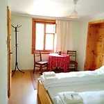 Maison d'hôtes за гости милена Koprivchtitsa